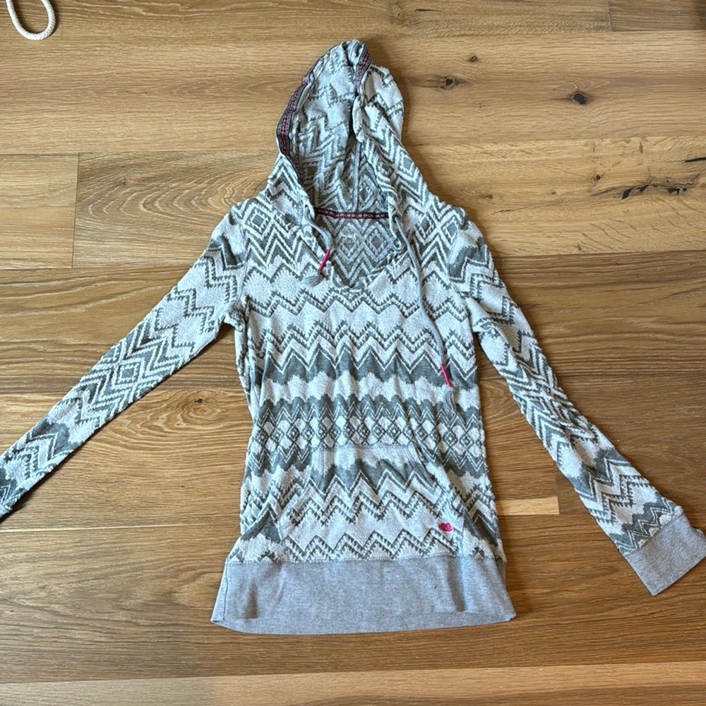 Maurice’s western style hooded long sleeve